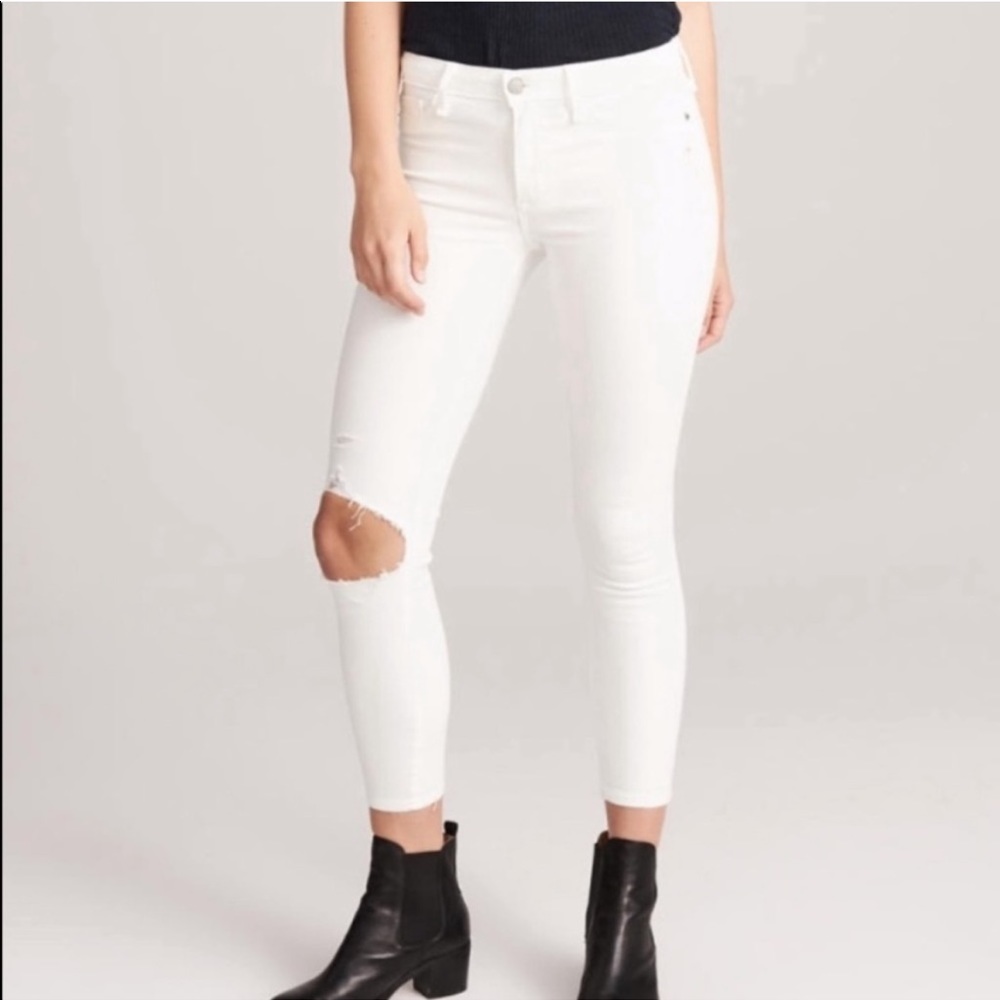 NWT A&F Harper Low Rise Ankle Jeans